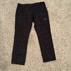Nike | Dri-Fit Cropped Running Patterned Leggings | Black/Gray | Size: M